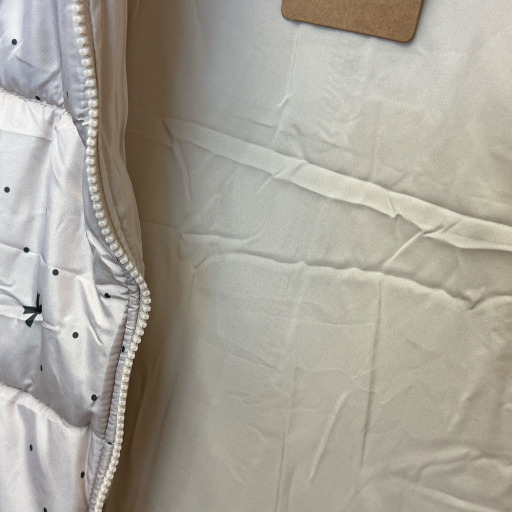 Lightweight Ribbon & Dot Puffer Vest in Beige – Women’s Large - Picture 8 of 8